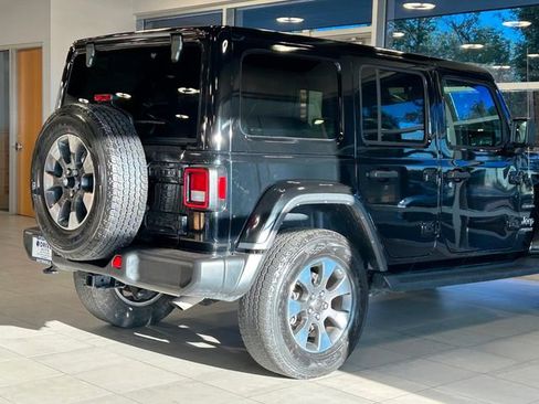 Used 2021 Jeep Wrangler Unlimited Sahara image 11