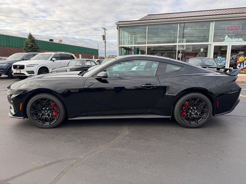 Used 2024 Ford Mustang GT w/ GT Performance Package image 7