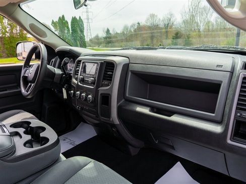 Used 2017 RAM 1500 ST w/ SXT Appearance Group AWD/4WD image 18