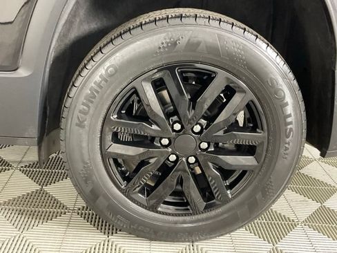 Used 2019 GMC Acadia SLT FWD image 9