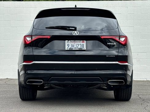 Certified 2024 Acura MDX SH-AWD w/ Technology Package image 9