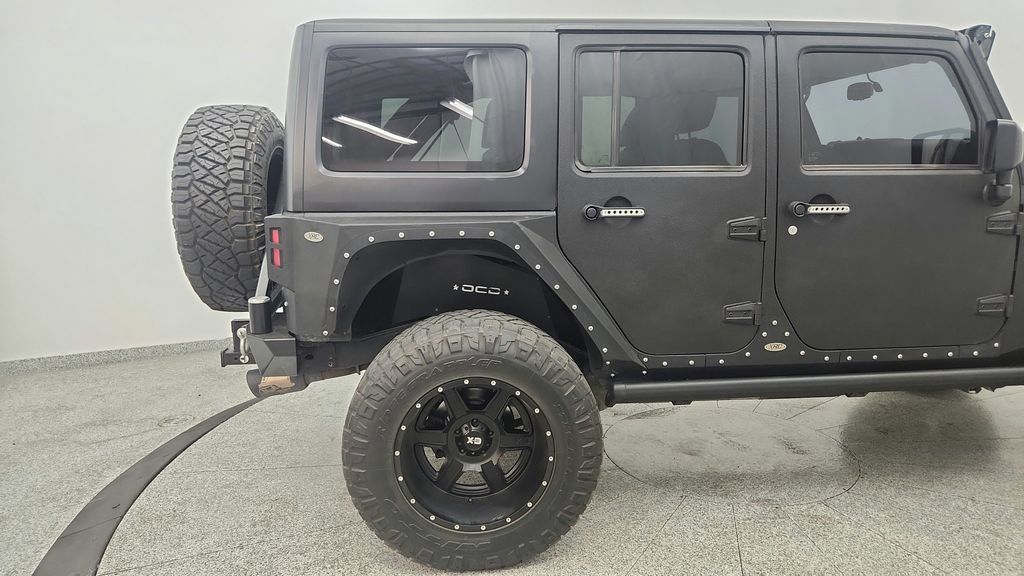 Used 2017 Jeep Wrangler Unlimited Sport w/ Quick Order Package 24S AWD/4WD image 18