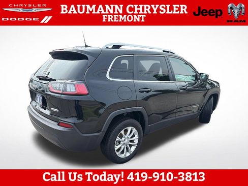 Used 2019 Jeep Cherokee Latitude w/ Popular Appearance Group FWD image 6