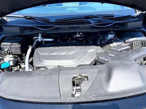 Used 2025 Honda Odyssey Touring image 9