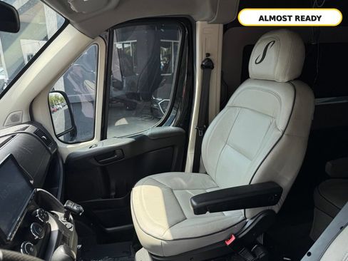 Used 2015 RAM ProMaster 2500 w/ Premium Appearance Group FWD image 25