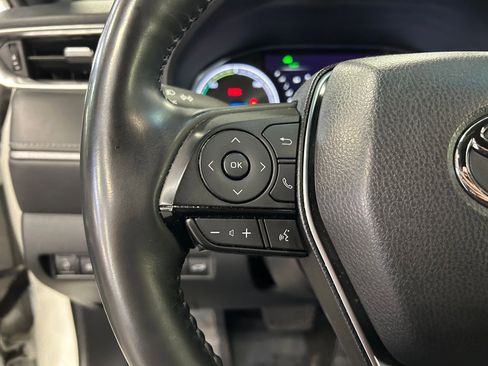 Used 2021 Toyota Venza XLE w/ Softex Package AWD/4WD image 16