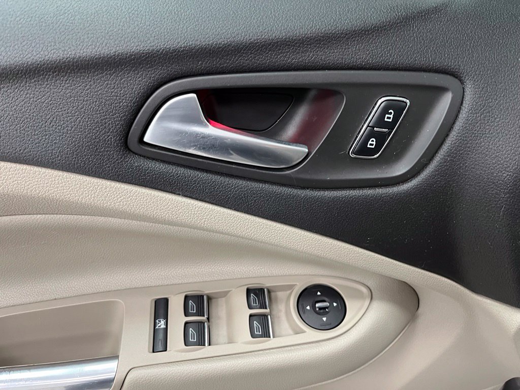 Used 2014 Ford C-MAX SEL w/ Equipment Group 302A FWD image 24