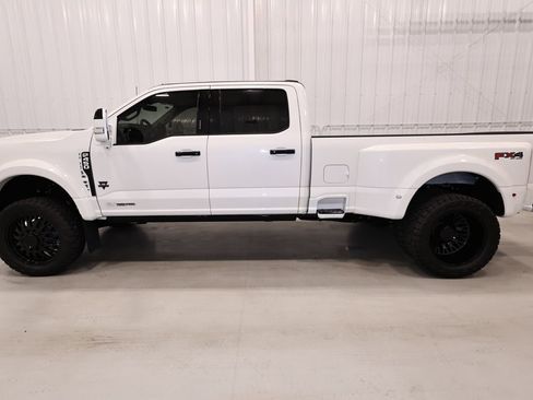 New 2026 Ford F450 Platinum w/ Platinum Plus Package AWD/4WD image 6