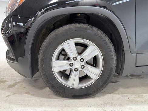 Used 2019 Chevrolet Trax LS w/ Tint and Cruise Package image 13