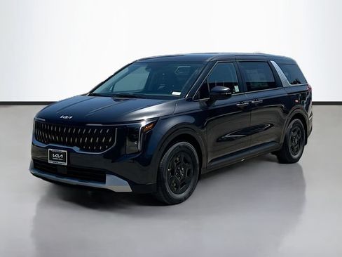 New 2026 Kia Carnival LX FWD image 3