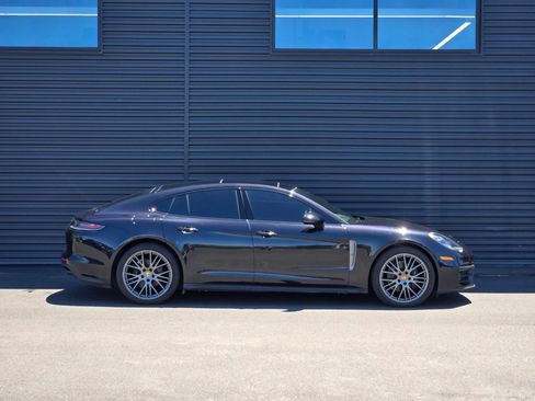 Certified 2023 Porsche Panamera 4 Platinum Edition w/ Assistance Package AWD/4WD image 9