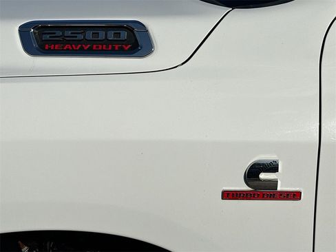 Used 2019 RAM 2500 Big Horn image 36