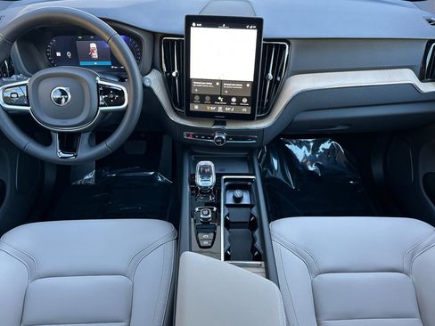 New 2026 Volvo XC60 B5 Plus w/ Climate Package AWD/4WD image 10