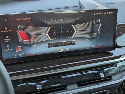 New 2026 BMW X5 xDrive40i w/ Climate Comfort Package image 25