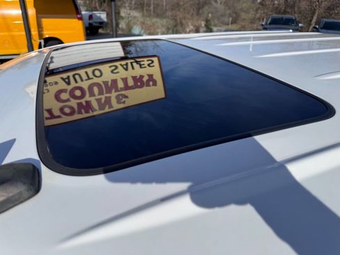 Used 2017 GMC Sierra 1500 SLT image 16