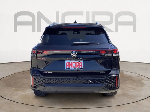 New 2026 Volkswagen Tiguan SEL R-Line AWD/4WD image 7