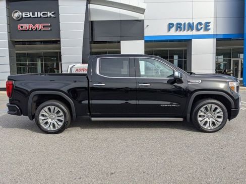 Used 2021 GMC Sierra 1500 Denali w/ Denali Premium Package AWD/4WD image 4