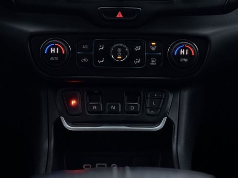 Used 2020 GMC Terrain SLE w/ Driver Convenience Package image 21