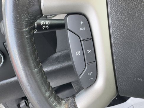 Used 2011 Chevrolet Silverado 3500 LT image 17