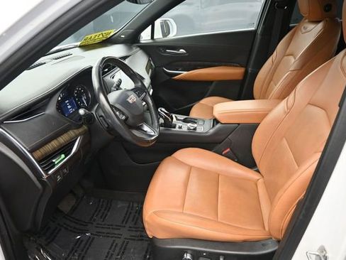 Used 2020 Cadillac XT4 Premium Luxury AWD/4WD image 12