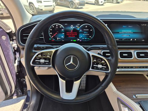 Certified 2022 Mercedes-Benz GLS 450 4MATIC image 16