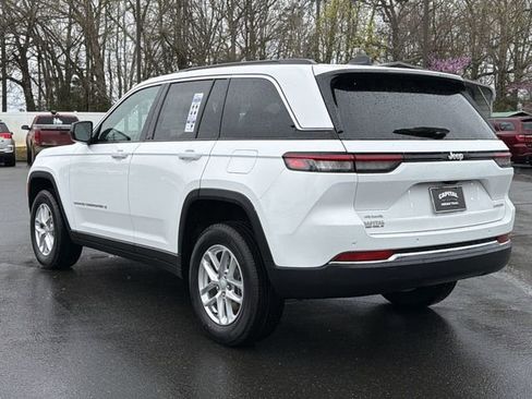 New 2026 Jeep Grand Cherokee Laredo image 11