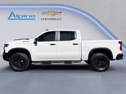 Used 2022 Chevrolet Silverado 1500 ZR2 w/ Technology Package AWD/4WD image 2
