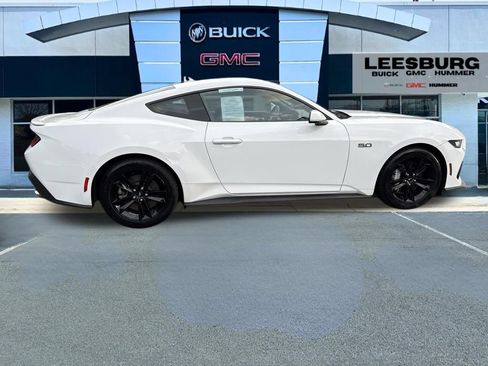 Used 2024 Ford Mustang GT RWD image 8