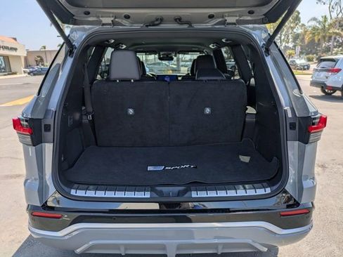 Used 2025 Lexus TX 500h AWD w/ Technology Package image 30