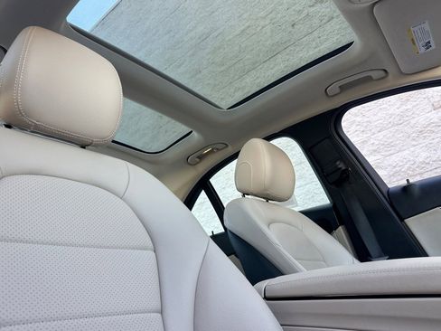 Used 2016 Mercedes-Benz C 300 Sedan image 13