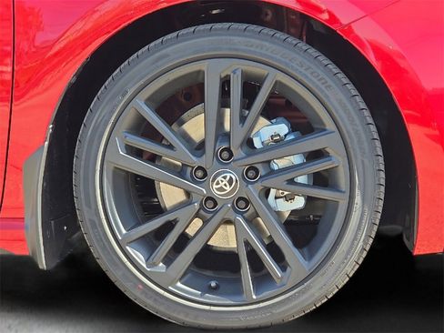 New 2026 Toyota Camry Hybrid image 10