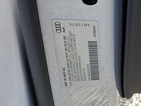 Used 2025 Audi A6 Premium Plus w/ Premium Plus Package image 27