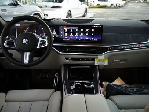 New 2026 BMW X5 xDrive40i w/ M Sport Package image 27