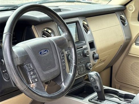 Used 2017 Ford Expedition EL XLT w/ Equipment Group 202A image 17