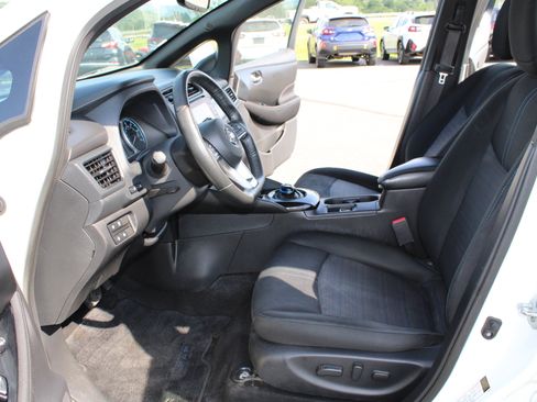 Used 2019 Nissan Leaf SV Plus w/ SV Plus Technology Package FWD image 20