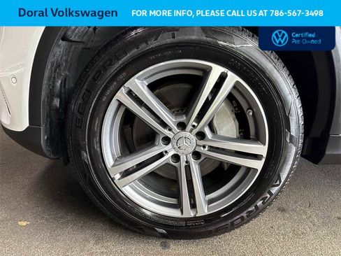 Used 2022 Mercedes-Benz GLC 300 w/ Premium Package Lite image 10