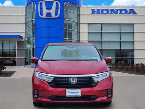 Certified 2022 Honda Odyssey Touring image 6