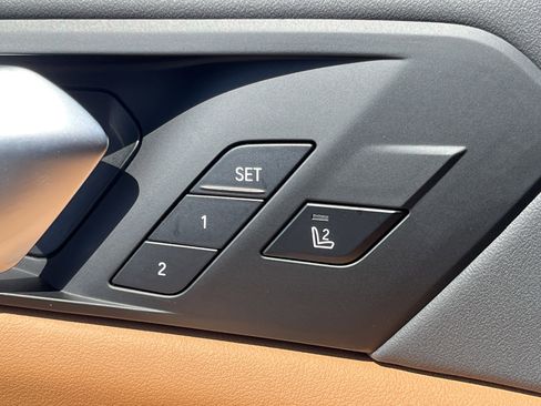 New 2026 BMW X5 xDrive50e w/ Premium Package image 15