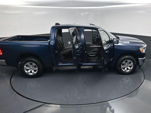 Used 2024 RAM 1500 Laramie AWD/4WD image 14