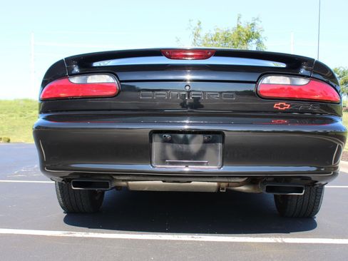 Used 1993 Chevrolet Camaro Z28 RWD image 33