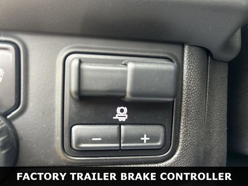 Used 2021 Chevrolet Tahoe Z71 w/ Z71 Signature Package image 24