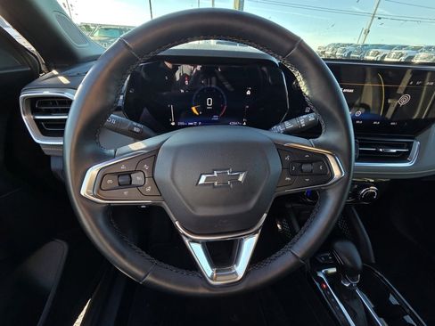 Used 2024 Chevrolet TrailBlazer ACTIV w/ Driver Confidence Package image 14