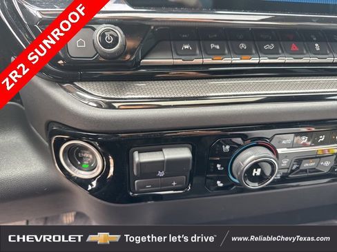 Used 2023 Chevrolet Silverado 1500 ZR2 w/ Technology Package image 35