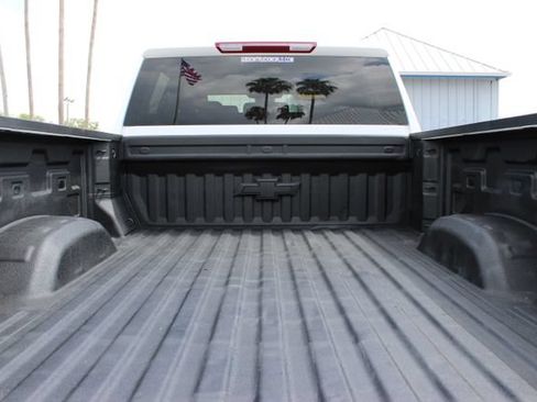 Used 2025 Chevrolet Silverado 2500 LT AWD/4WD image 10