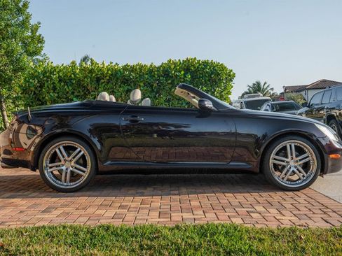 Used 2003 Lexus SC 430 Convertible image 9