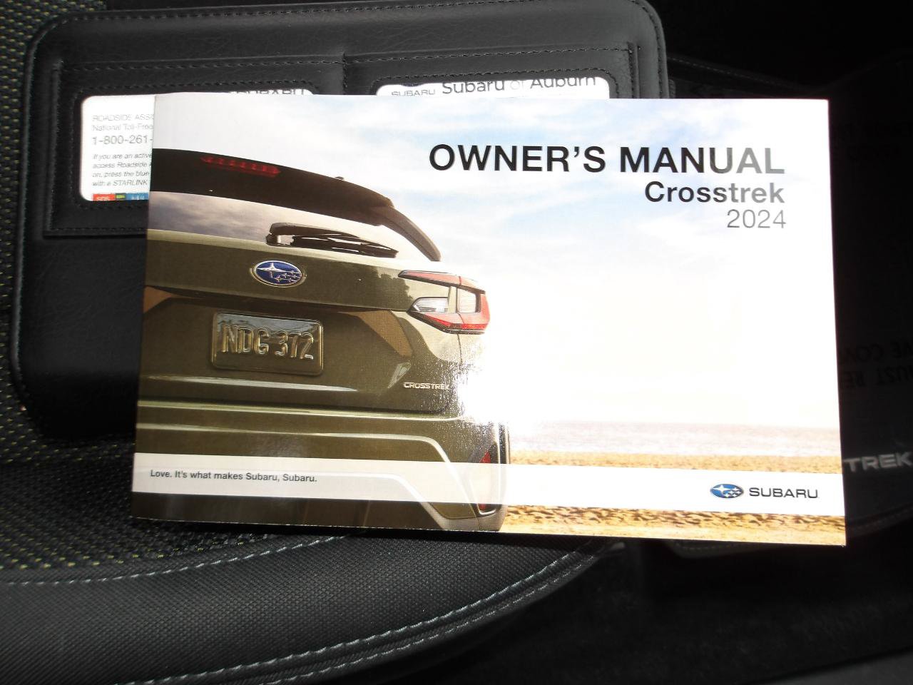 Used 2024 Subaru Crosstrek 2.0i Premium w/ Crosstrek Mirror Package AWD/4WD image 26