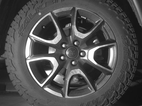 Used 2025 Jeep Compass Trailhawk AWD/4WD image 15