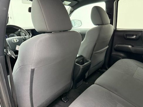 Used 2019 Toyota Tacoma TRD Off-Road image 27