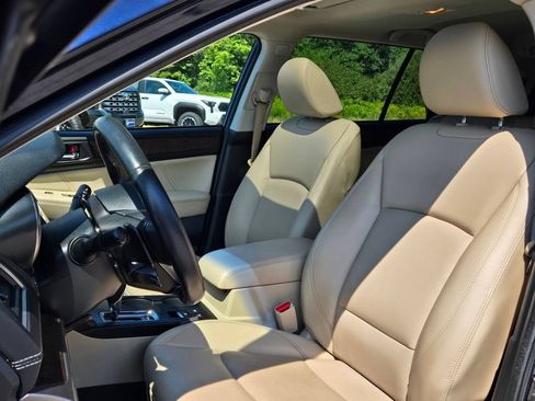 Used 2018 Subaru Outback 2.5i Limited AWD/4WD image 12