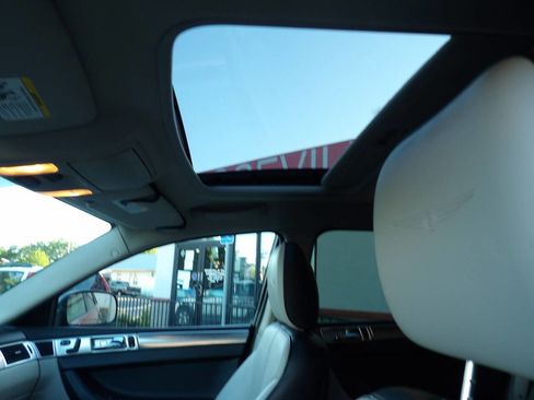 Used 2006 Chrysler Pacifica Touring FWD image 8